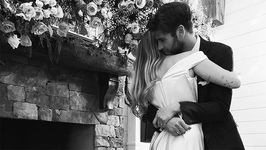Майли Сайрус выложила в Instagram свои свадебные фото и видео