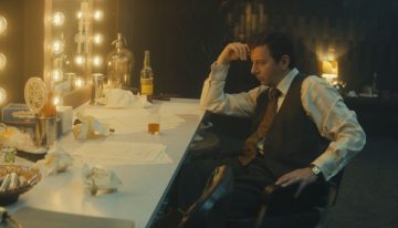 Опыт жизни в безвоздушном пространстве: Рецензия на фильм «Юморист»