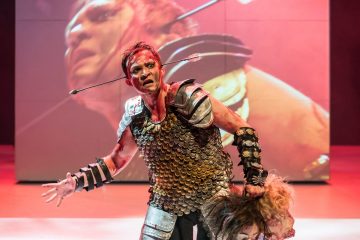 В марте состоится премьера спекакля Деклана Доннеллана «Рыцарь пламенеющего пестика»