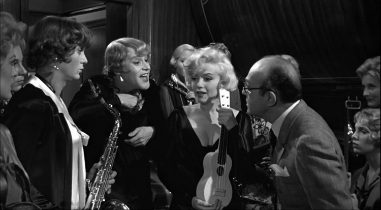 Все любят погорячее: Как снимали «В джазе только девушки»