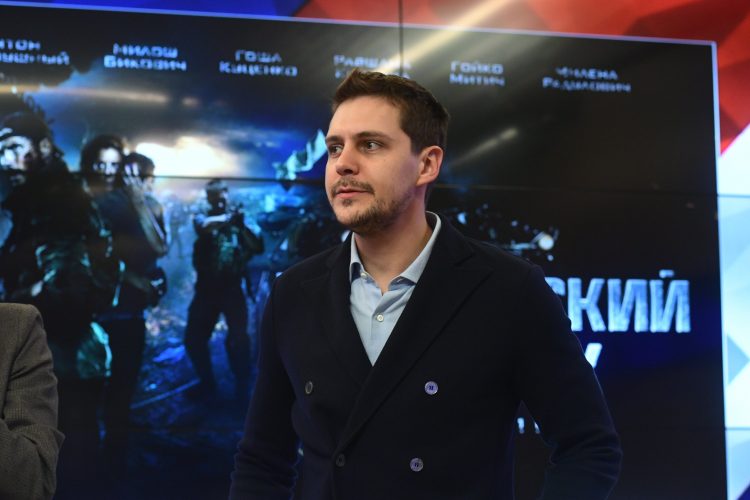 Милош Бикович: «Помню, как ночью просыпался от взрывов и укрывался под столом»