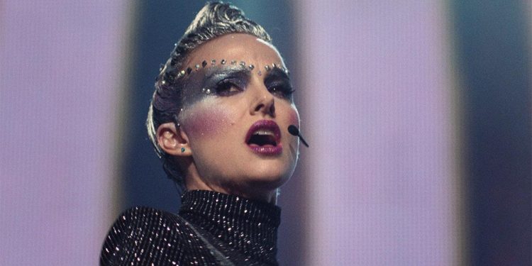 Фальшивый голос времени: Рецензия на фильм Vox Lux с Натали Портман