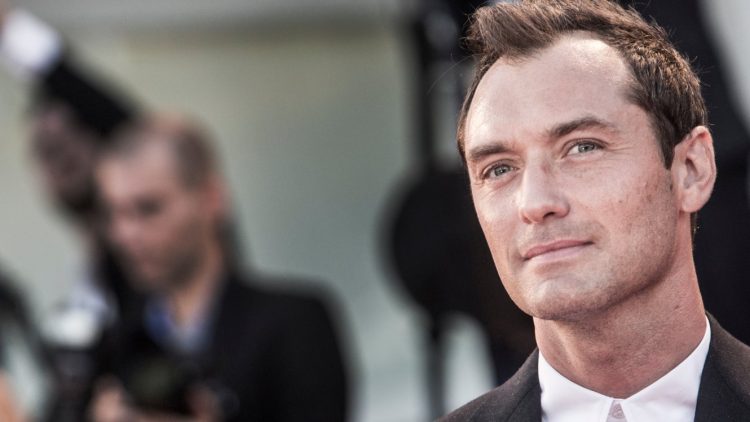 Молодой папа пришел в Marvel: Новые отношения и свежие роли Джуда Лоу