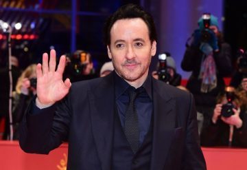 Джон Кьюсак сыграет одну из главных ролей в сериале от автора «Исчезнувшей»