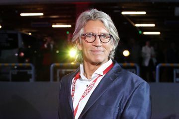 Эрик Робертс хочет получить второе — российское — гражданство