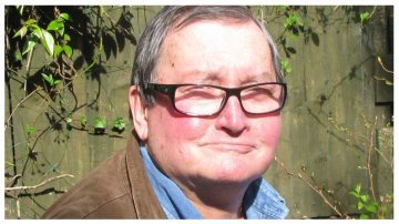 Умер сценарист «Доктора Кто» и «Мстителей»