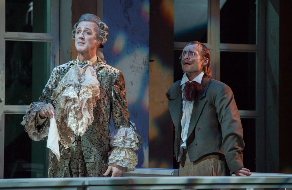 сцена из спектакля Ревизор