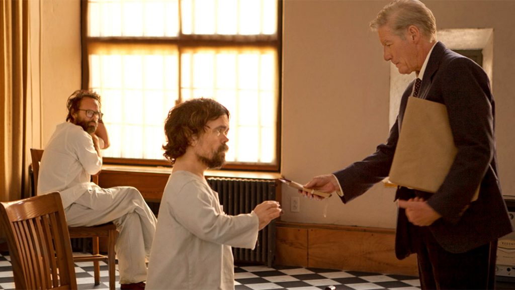 Ричард Гир лечит Питера Динклэйджа от шизофрении: Вышел трейлер драмы «Три Христа»