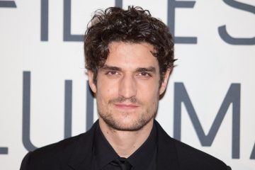 Луи Гаррель: «Мы с отцом пришли на площадку и увидели маму в постели с другим мужчиной»