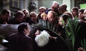 Происхождение человеческих видов: Пересматриваем «Гараж» Эльдара Рязанова