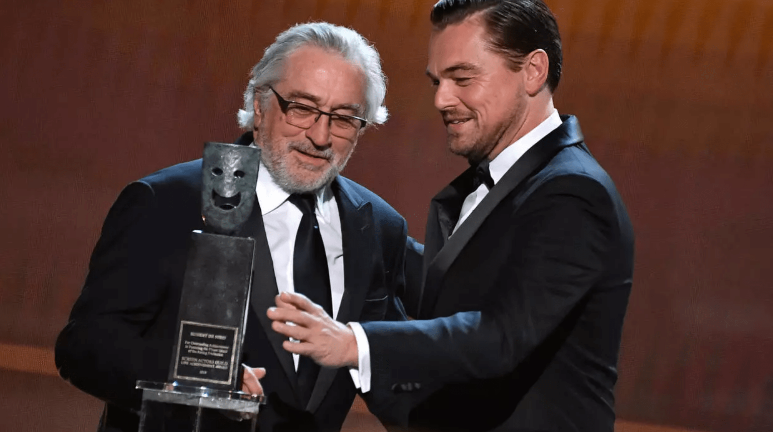 Хотите попасть в Голливуд? ДиКаприо и Де Ниро ищут актера для нового фильма