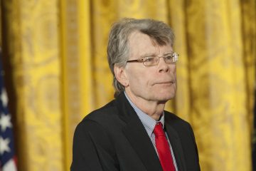 Режиссер хоррора «Доктор Сон» экранизирует «Возрождение» Стивена Кинга