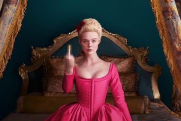 Развесистая клюква, царица и медведь: Как «Великая» с Эль Фаннинг превратилась в исторический анекдот