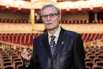 85 лет исполняется патриарху отечественной сцены и экрана Юрию Соломину