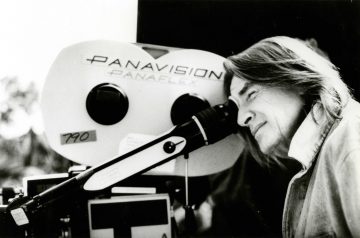 Умер режиссер «Бэтмена и Робина» и «Пропащих ребят» Джоэл Шумахер