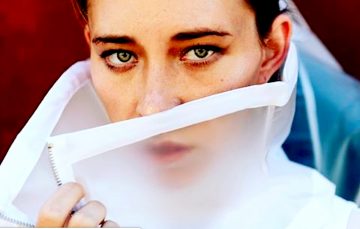 «Наконец-то мне досталась развратная женщина»: Интервью со звездой «Феи» Катериной Агеевой