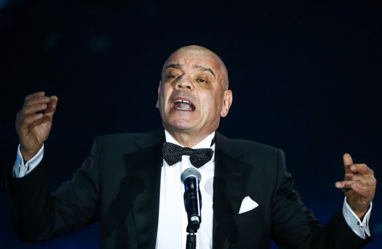 «Кинематограф не дает возможности пробовать»: Актерский мастер-класс Константина Райкина