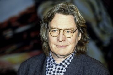 Умер режиссер культовых фильмов «Сердце ангела» и «Стена» Алан Паркер