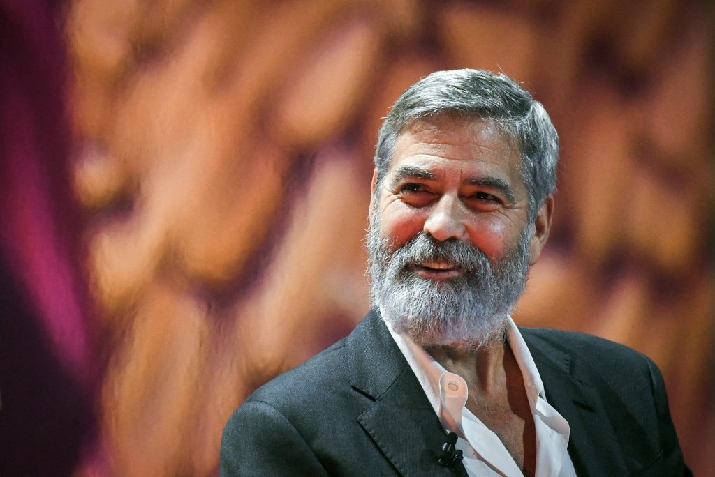 Джордж Клуни поставит фильм о взрослении в баре для Amazon