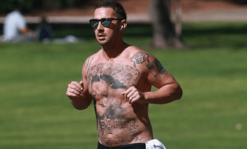 Ради роли коллектора Шайа ЛаБаф набил настоящую татуировку во все тело