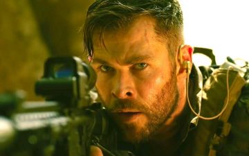 Илья Найшуллер отказался от «Тайлера Рейка» с Крисом Хемсвортом и миллионного гонорара