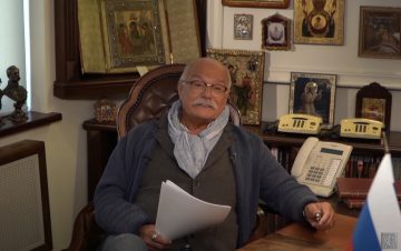 Никита Михалков — о том, что объединяет происходящее в Белоруссии и «отравление» Навального