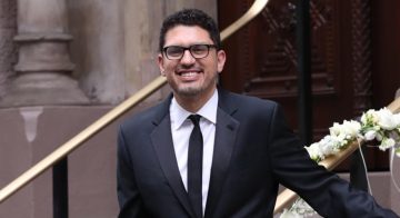 Создатель «Мистера Робота» разработает два сериала