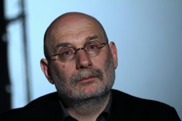 Борис Акунин станет шоураннером сериала о жизни после смерти