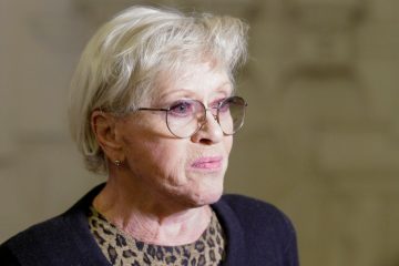 86-летняя Алиса Фрейндлих попала в реанимацию