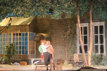 В МХАТ имени Горького покажут реконструкцию «Вишневого сада» 1988 года