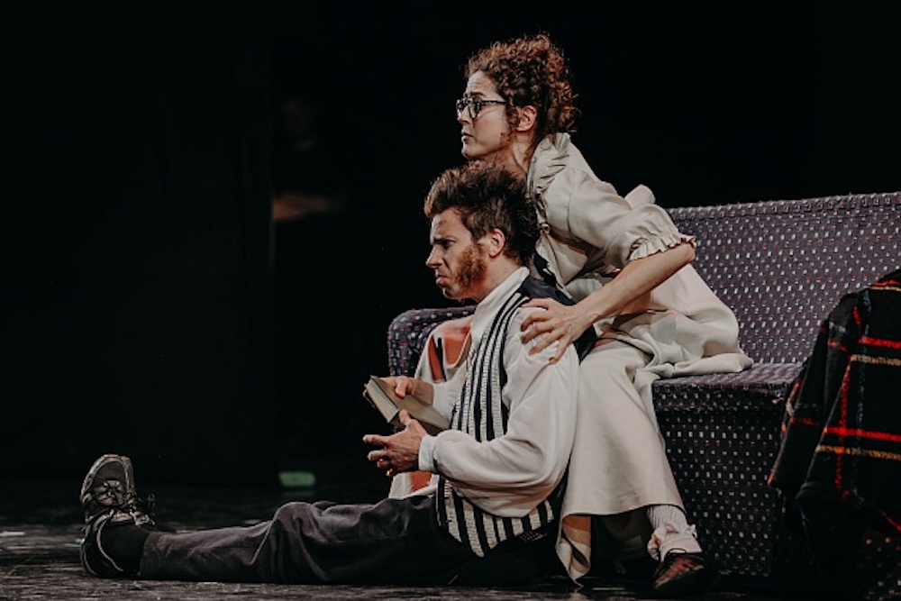 сцена из спектакля «Метаморфозы II: Жены артистов»