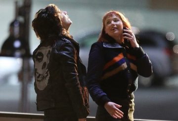 Дженнифер Лоуренс пострадала на съемках комедии «Не смотри вверх»