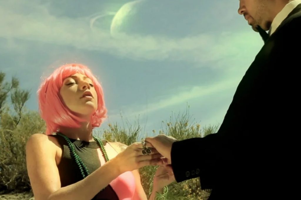 Кадр из фильма «Чужие против Титаника»