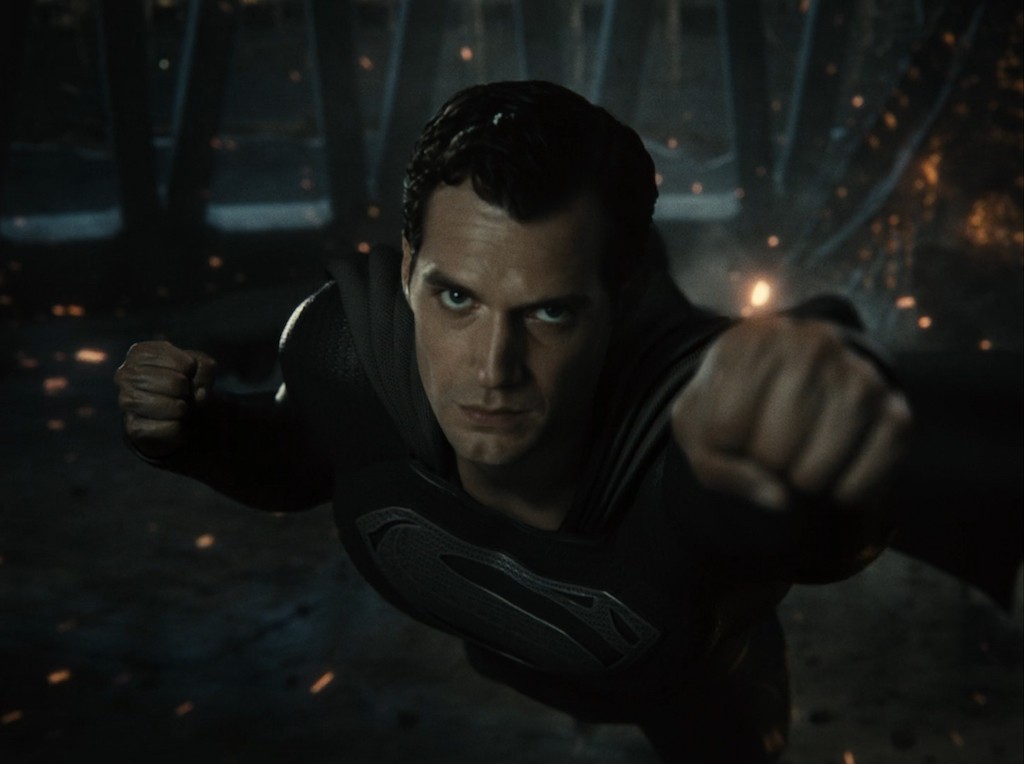 Черный костюм Супермена Зак Снайдер