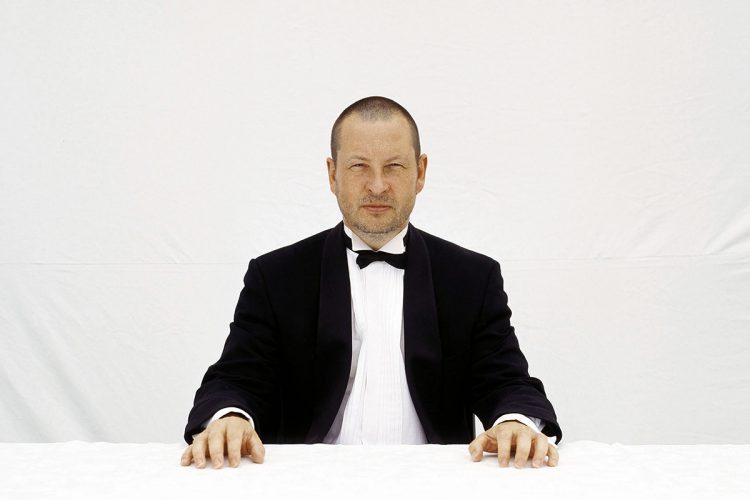 Рак, боль и рыбы: 12 фактов, которые вы не знали о Ларсе фон Триере