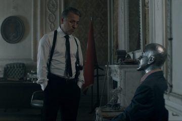 Как Маркс, Энгельс и Ленин попали на ММКФ