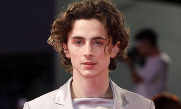 Первый раз: В чем Клуни, Хайек и Робби дебютировали на красной дорожке