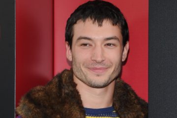 Эзра Миллер и Бен Кингсли сыграли Сальвадора Дали