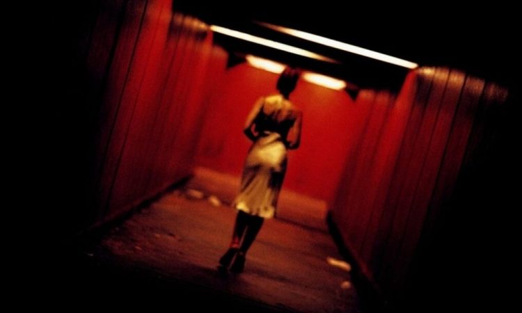 Изнасилование Моники Беллуччи в подземном переходе