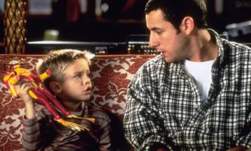 День отца: Заботливые папаши с коляской и пистолетом