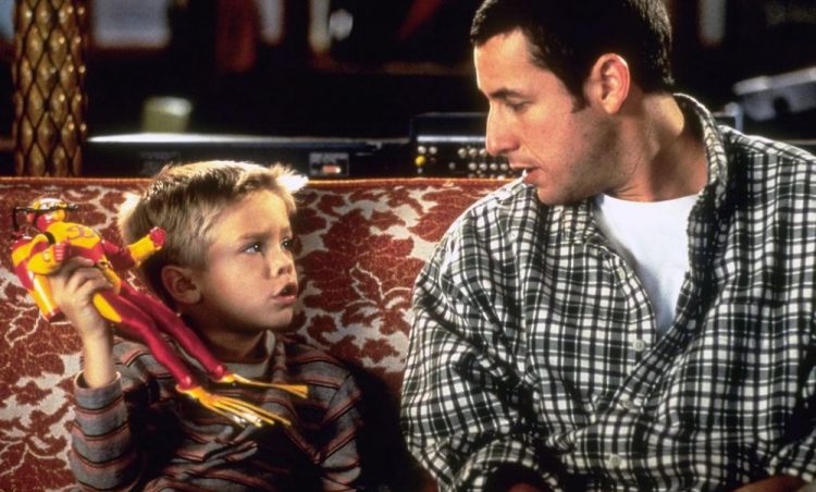 День отца: Заботливые папаши с коляской и пистолетом