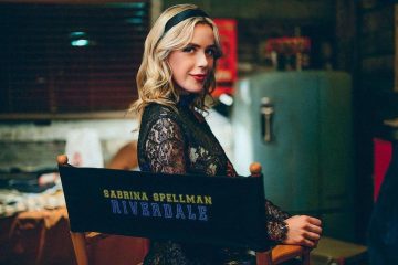 Сабрина едет в Ривердейл