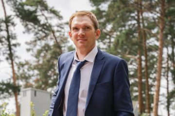 Андрей Бурковский вернулся в МХТ