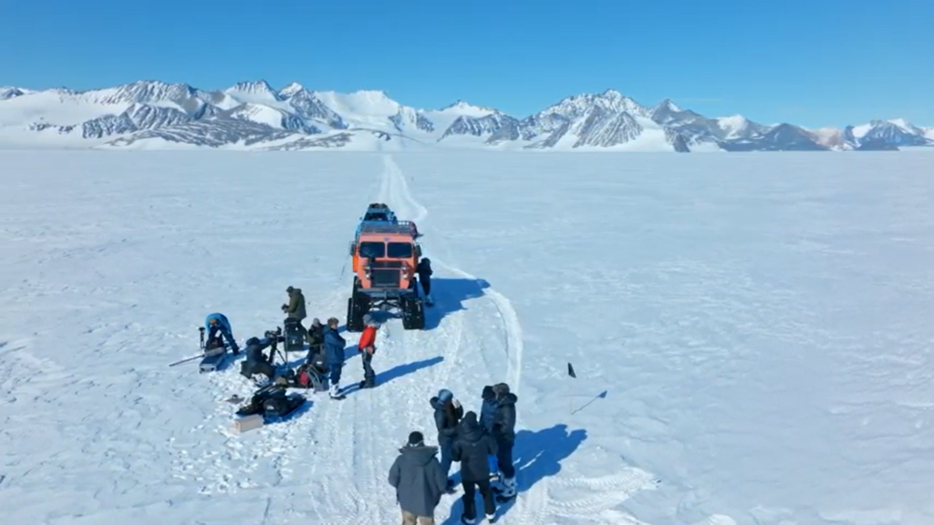 В Антарктиде сняли первый в истории игровой фильм