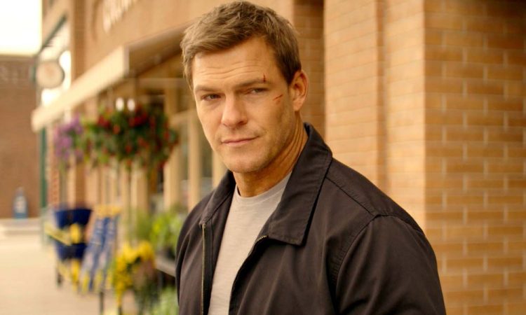 Стальной, но чувствительный гигант: Как Алан Ричсон стал новым героем боевиков