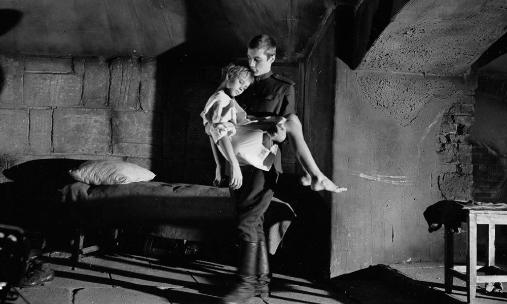 Кадр из фильма «Иваново детство»