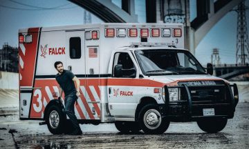 10 фильмов о врачах скорой помощи