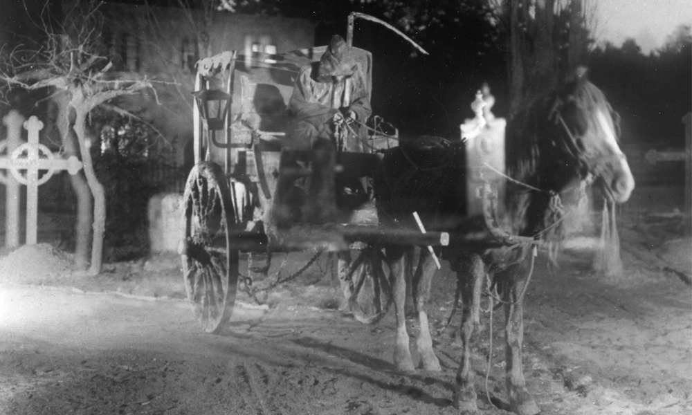 Кадр из фильма «Возница» (1920)