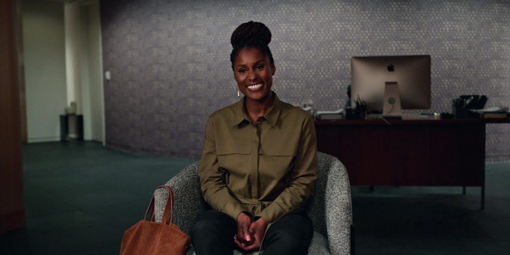 Исса Рэй в сериале «Пронзительно громко»