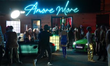 Вас много, а я один: Рецензия на сериал Amore More